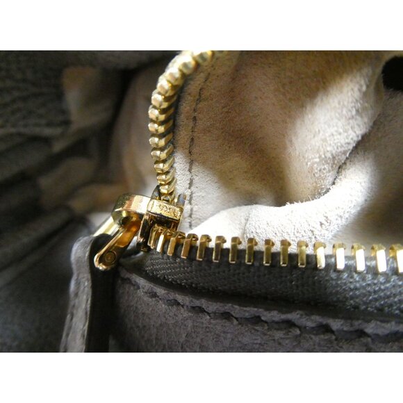 Prada Vintage 100% Authentic Shoulder Bag Beige Excellent Condition - Picture 10 of 13